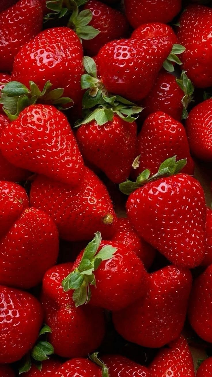 Dalından Taze Çilek 1 KG