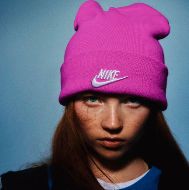 NIKE